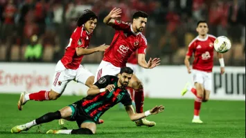 الجيش الملكي "مصدوم".. مفاجأة في تقرير حكام مباراة الأهلي