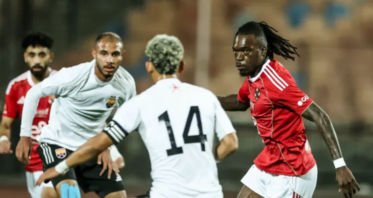 تصرف مفاجئ من وليد صلاح الدين تجاه كامويش داخل الأهلي