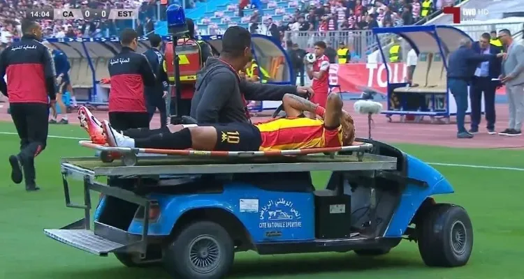 خرج على نقالة.. إصابة قوية للاعب الترجي التونسي قبل مواجهة الأهلي