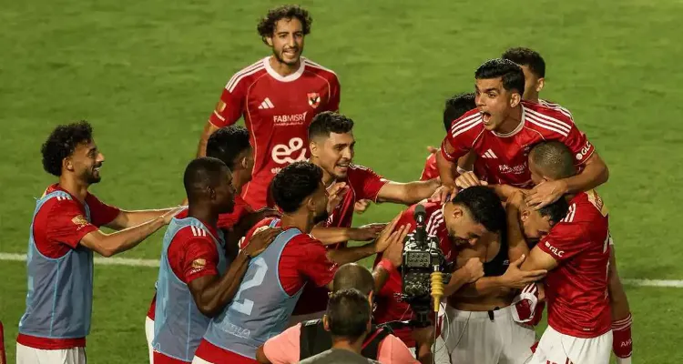 خطوة مفاجئة من الأهلي قبل مرحلة الحسم في الدوري المصري