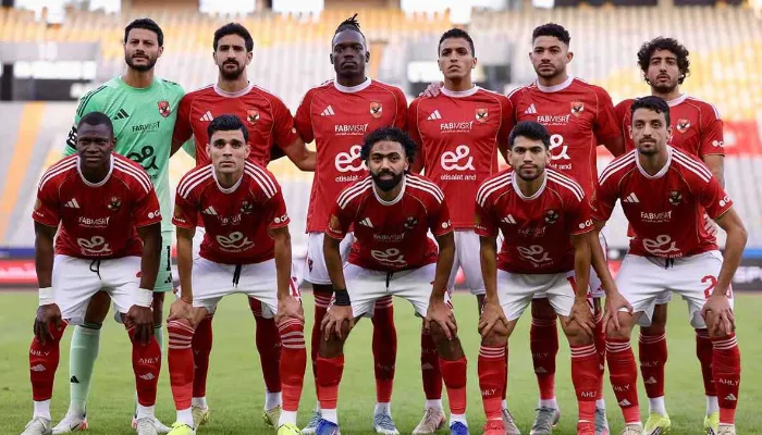الأهلي يجهز مفاجآت في التشكيل ضد سموحة.. أسماء جديدة أمام الأنظار