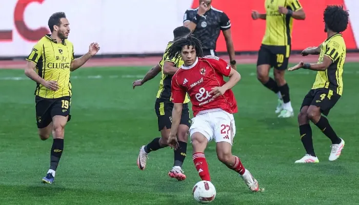 الأهلي يحسم مصير مروان عثمان.. الاستمرار أم العودة لناديه؟