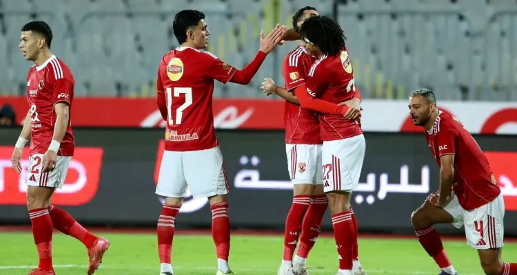 ماذا يحتاج الأهلي لينفرد بصدارة الدوري المصري قبل نهاية الدور الأول؟