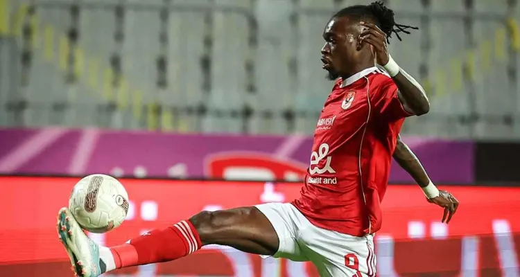 الأهلي يفوز على شبابه بثلاثية.. تألق شريف واستمرار صيام كامويش