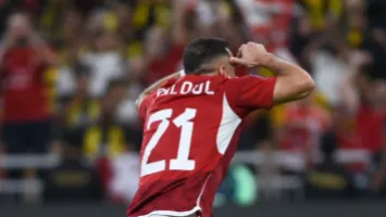 حل فزورة 8 رمضان.. من كان يرتدي قميص رقم 21 في الأهلي قبل علي معلول ؟