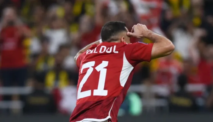 حل فزورة 8 رمضان.. من كان يرتدي قميص رقم 21 في الأهلي قبل علي معلول ؟