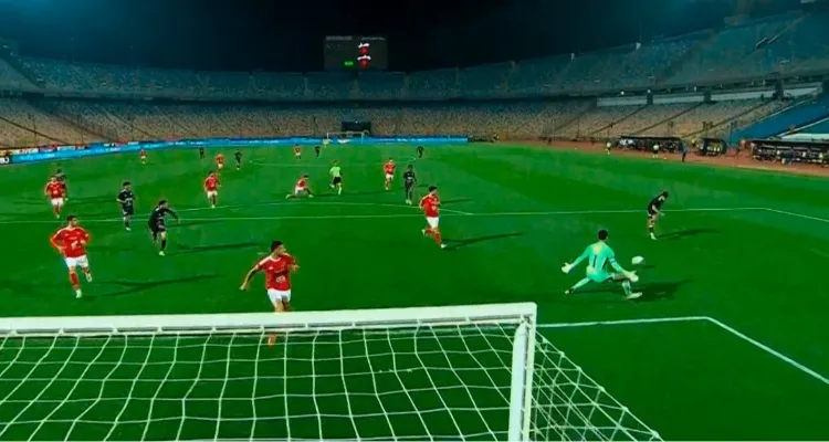 فيديو | في مباراة الفرص الضائعة.. الأهلي يتعادل مع زد ويفرط في صدارة الدوري المصري