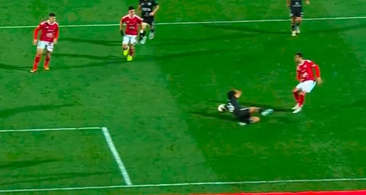 أسامة حسني: حكم الفار رفض احتساب ضربة جزاء لـ الأهلي.. والدليل عند الزمالك