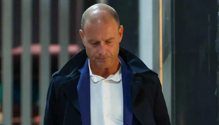 تهديد وانتقادات.. غضب غير مسبوق داخل غرفة ملابس الأهلي بعد تعادل البنك