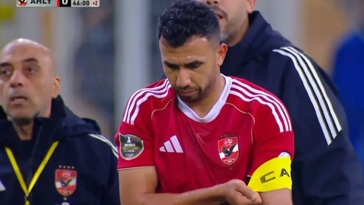 مدة غياب تريزيجيه المحتملة بعد إصابته في مباراة الأهلي وشبيبة القبائل