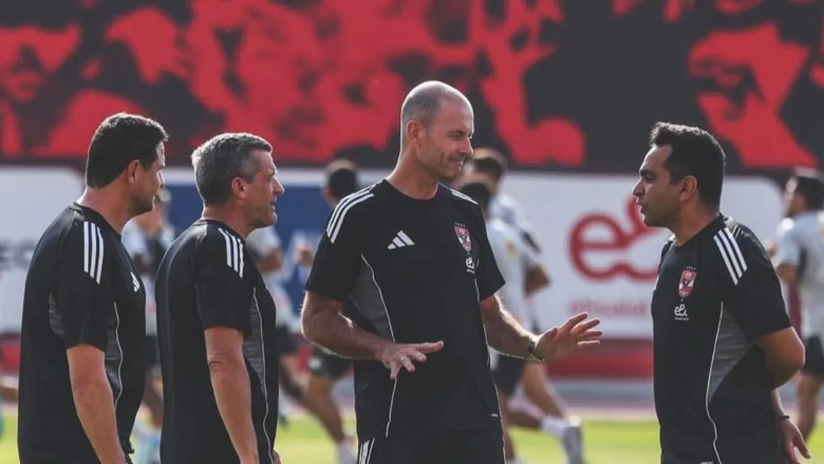 كواليس مثيرة داخل غرفة ملابس الأهلي بعد الخسارة أمام طلائع الجيش