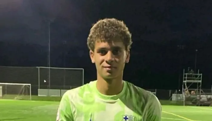 تشكيل شباب برشلونة أمام ديبورتيفو لاكورونيا اليوم.. موقف حمزة عبد الكريم