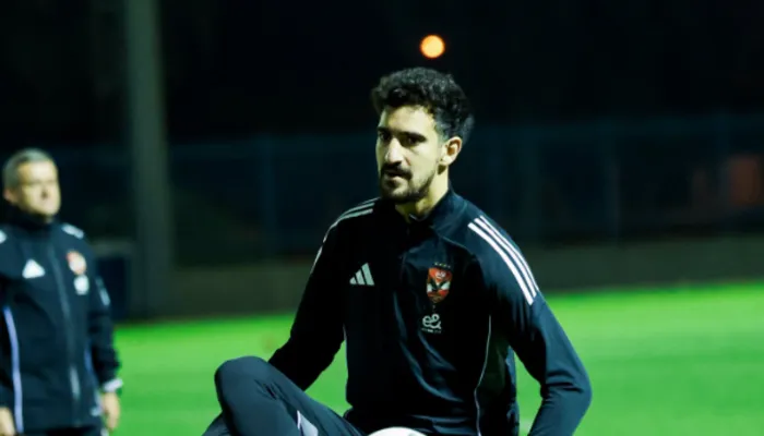 تحركات خاصة داخل بعثة الأهلي لحماية محمد علي  بن رمضان قبل مواجهة الترجي