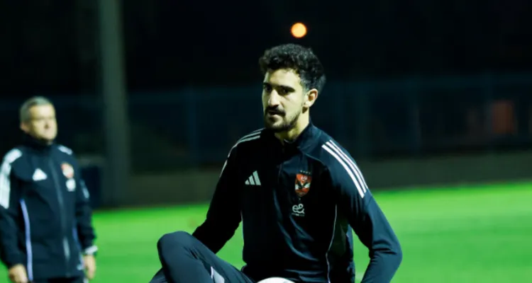 تحركات خاصة داخل بعثة الأهلي لحماية محمد علي  بن رمضان قبل مواجهة الترجي