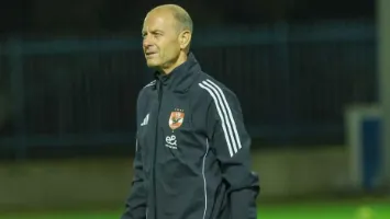 تحول مفاجئ.. توروب يغير أسلوبه مع لاعبي الأهلي قبل مواجهة الترجي