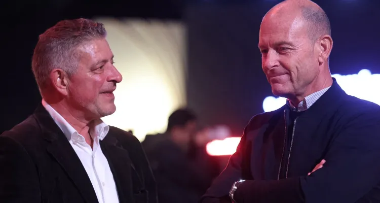 خاص | بتعاون توروب ولانجيلر.. خطة مفاجئة لتطوير قطاع الكرة في الأهلي