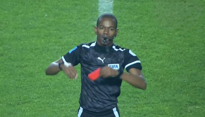 أول تحرك من الأهلي ضد حكم مباراة الترجي عيسى سي