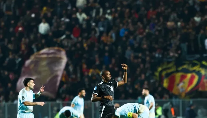 خاص | الأهلي يقرر تقديم شكوى ضد حكم مباراة الترجي التونسي