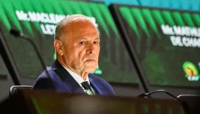 مفاجأة حول موقف هاني أبو ريدة من قرار كاف بإيقاف جماهير الأهلي