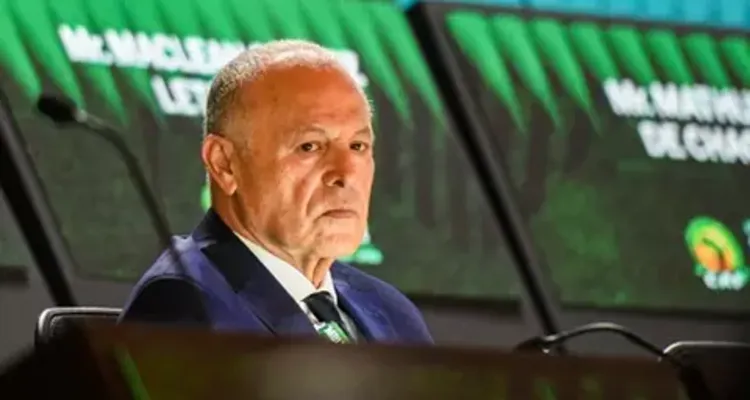 مفاجأة حول موقف هاني أبو ريدة من قرار كاف بإيقاف جماهير الأهلي