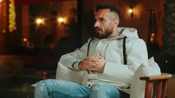 علي معلول يتغنى بجمهور الأهلي ويكشف ذكريات خاصة مع الفريق