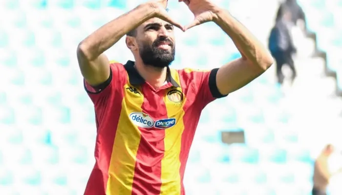 الجلاصي يسجل هدف الترجي الثالث أمام الأهلي