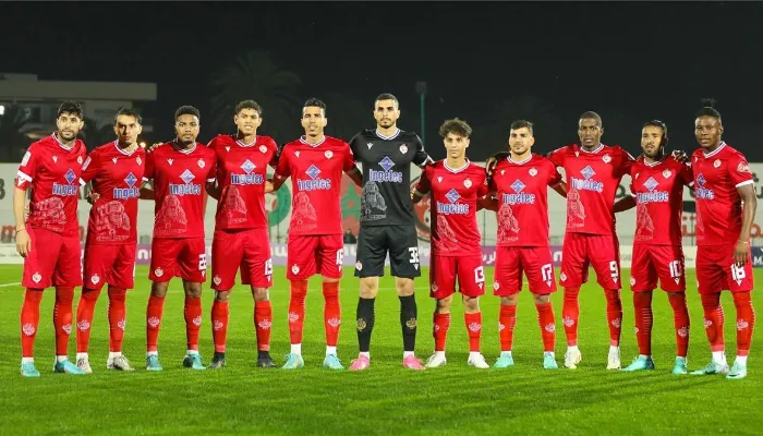 مدرب الأهلي السابق يقود الوداد المغربي رسميًا