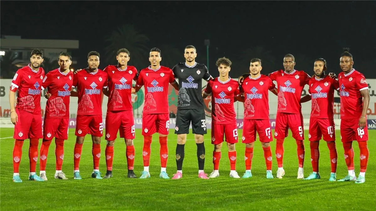 مدرب الأهلي السابق يقود الوداد المغربي رسميًا