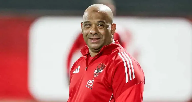 الأهلي يحسم موقفه النهائي من إقالة وليد صلاح الدين