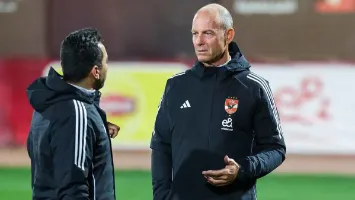 الكشف عن خطة الأهلي مع توروب.. وحقيقة انضمام النحاس للجهاز الفني