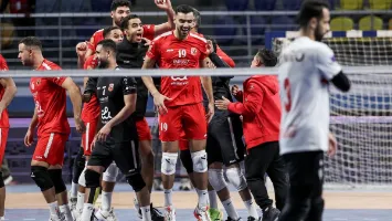 الثالث تواليا.. الأهلي يكتسح الزمالك ويتوج بدوري سوبر الطائرة