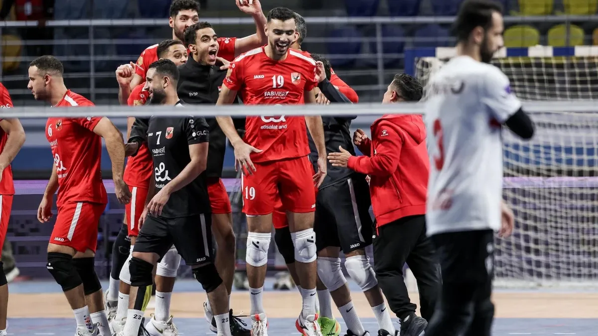 الثالث تواليا.. الأهلي يكتسح الزمالك ويتوج بدوري سوبر الطائرة