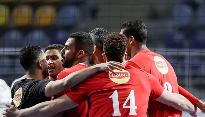 خاص | اشتباه في إصابة لاعب طائرة الأهلي بقطع بالرباط الصليبي