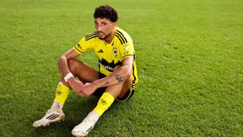 ياسين منصور يقرب عودة وسام أبو علي من الأهلي.. التفاصيل كاملة