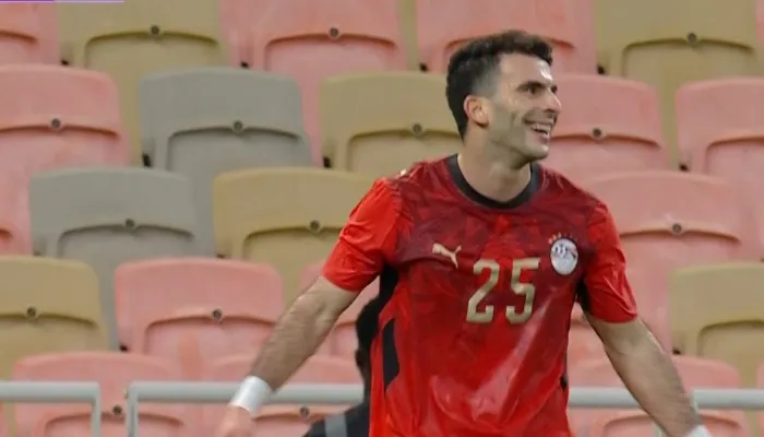 فيديو |  بطريقة "لوب".. زيزو يسجل هدف منتخب مصر الثالث أمام السعودية