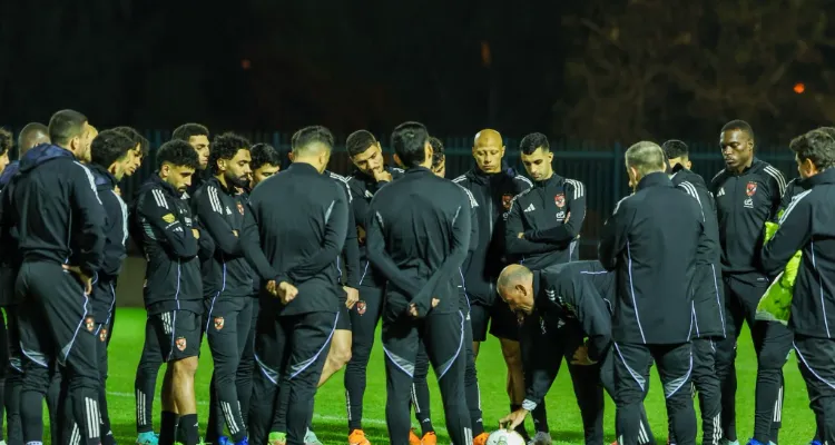 "استمتعتم بالإجازة؟".. رسالة مفاجئة من توروب للاعبي الأهلي بعد صدمة الترجي