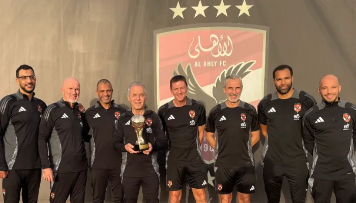 أول تعليق من الأهلي بعد شكوى مساعدي كولر في فيفا