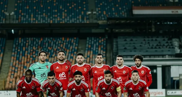 طلب جديد من لاعبي الأهلي بشأن مباراة سيراميكا كليوباترا في الدوري المصري