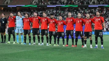 صحيفة ماركا الإسبانية تتغنى بلاعب الأهلي قبل مباراة مصر