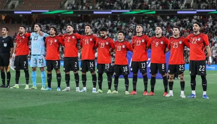 صحيفة ماركا الإسبانية تتغنى بلاعب الأهلي قبل مباراة مصر