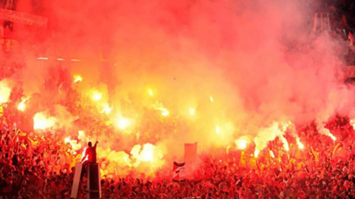 قبل 15 عامًا.. ماذا حدث في آخر مباراة خاضها الأهلي بدون جماهير بعقوبة من كاف؟