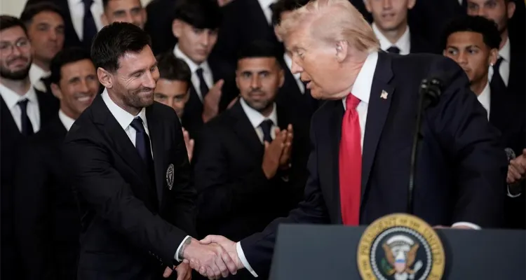 ترامب يتغنى بالأهلي أمام ميسي: فريق لا يصدق والأفضل في مصر