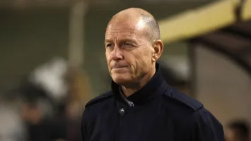 أسباب مفاجئة وراء تمسك الأهلي ببقاء توروب