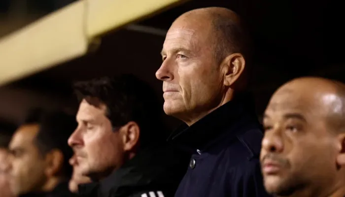 لقطة مثيرة تُظهر رفض وليد صلاح الدين لخطة توروب الدفاعية أمام المقاولون