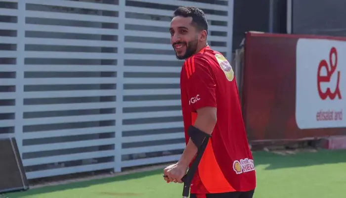 بعد القلق.. شقيق كريم فؤاد يكشف الحقيقة الكاملة عن إصابة لاعب الأهلي