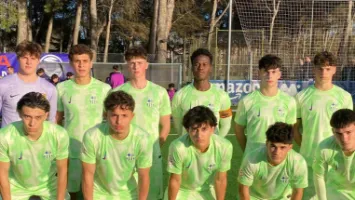 سجل هدفًا وحصل على ركلة جزاء.. حمزة عبد الكريم يشارك في تعادل شباب برشلونة مع هويسكا