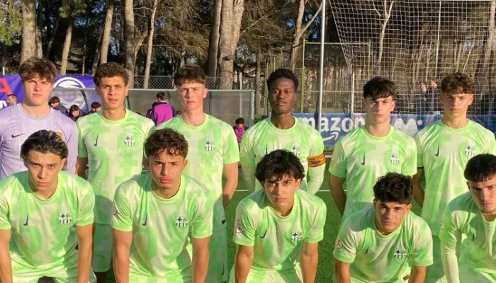 سجل هدفًا وحصل على ركلة جزاء.. حمزة عبد الكريم يشارك في تعادل شباب برشلونة مع هويسكا