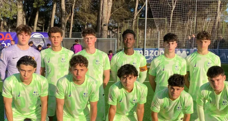 سجل هدفًا وحصل على ركلة جزاء.. حمزة عبد الكريم يشارك في تعادل شباب برشلونة مع هويسكا