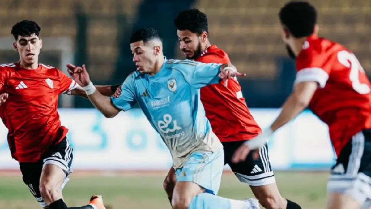 الأهلي يخسر أمام طلائع ويبتعد عن لقب الدوري المصري