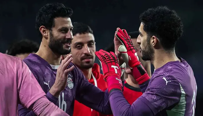 بعد إيقاف الشناوي.. الأهلي يجهز بديل مصطفى شوبير لمباريات الحسم